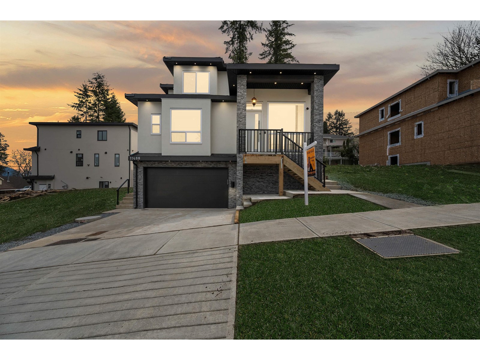 138 Street Unit 11488 #a, Surrey, BC V3T 4L1