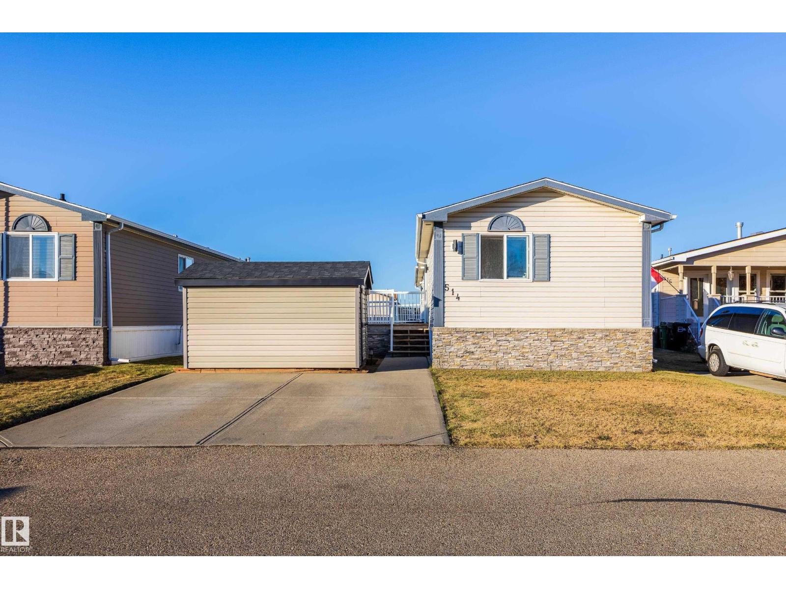 514 Maple Wood Cr NW, Edmonton, AB T6P 0A9