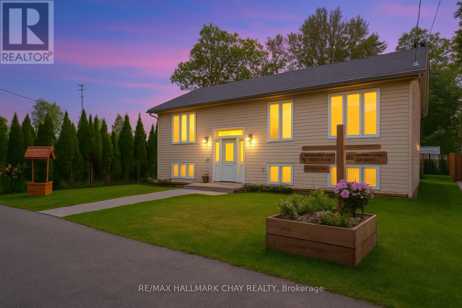 1115 Shore Acres Dr, Innisfil, ON L0L 1R0