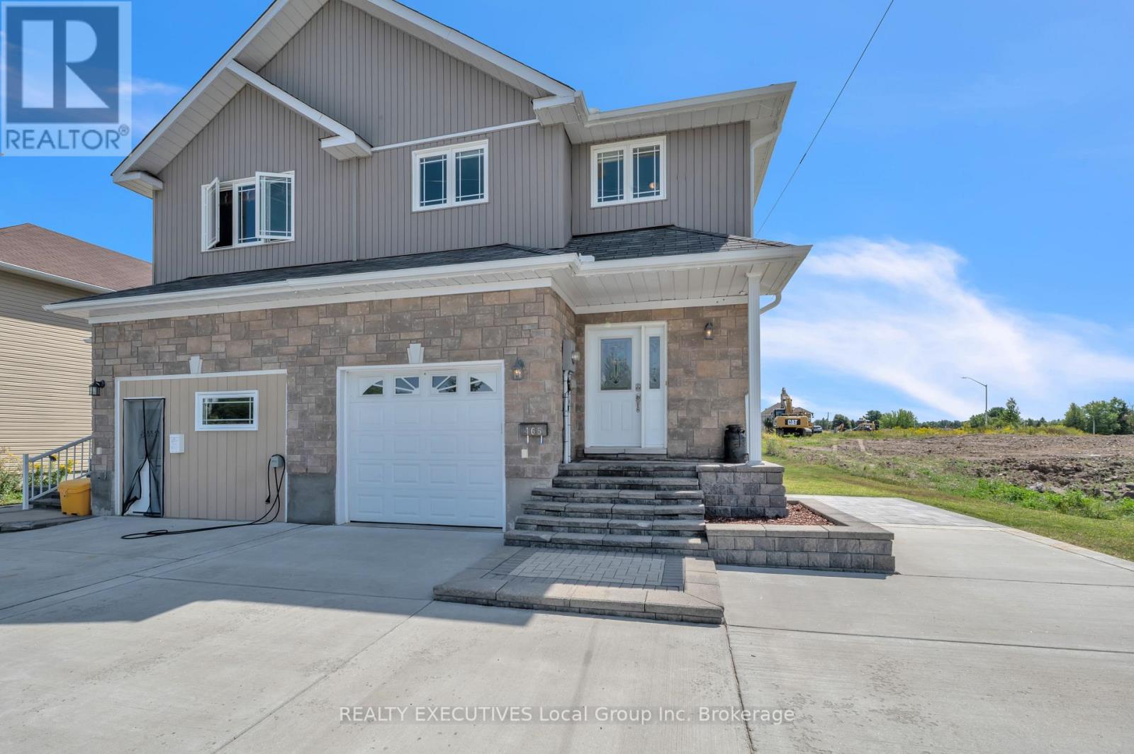 465 Norman Ave, North Bay, ON P1B 0C6