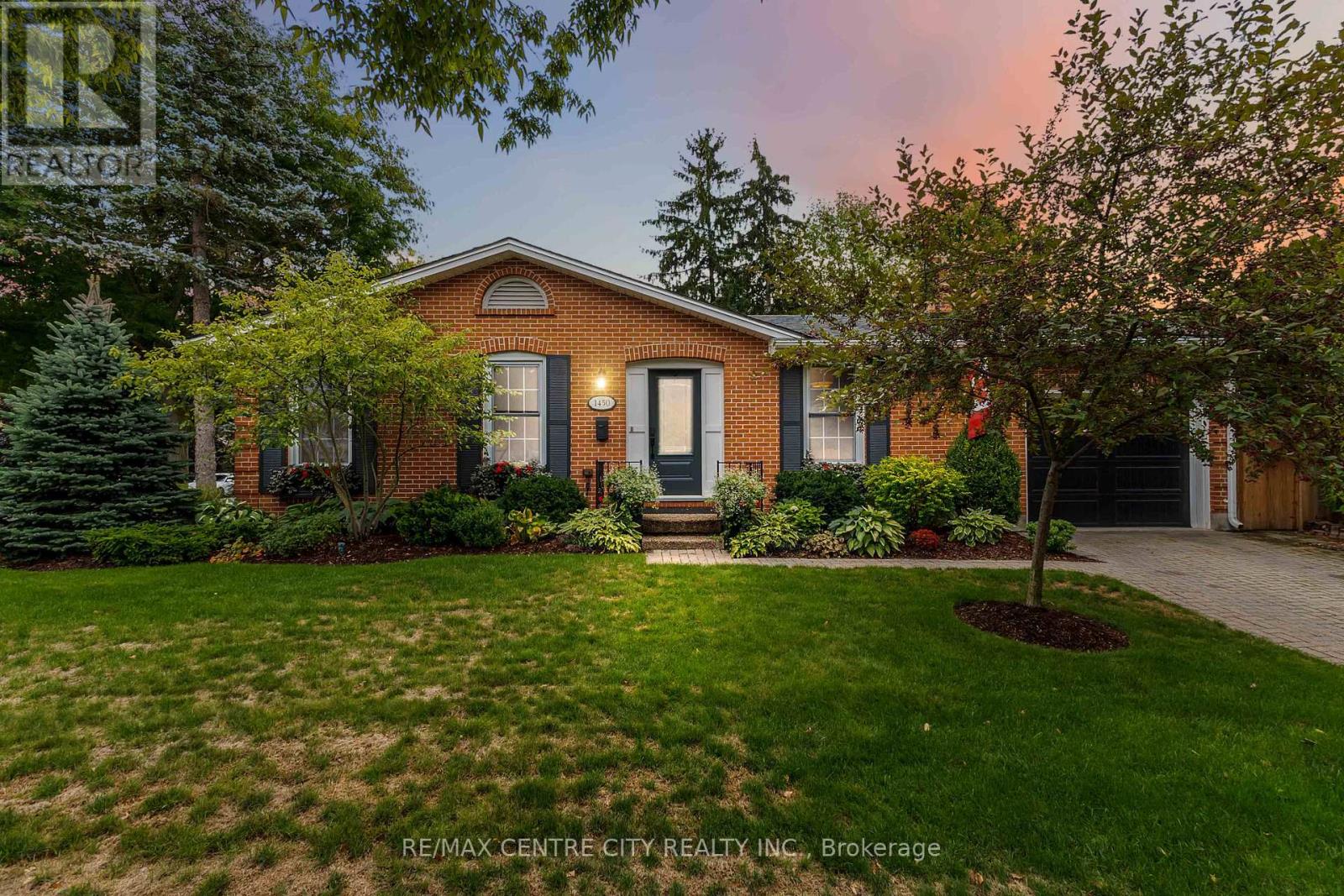 1450 Stoneybrook Cres, London, ON N5X 1C4