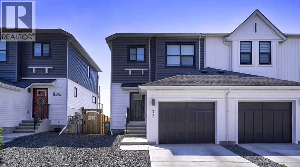 32 Heritage Ln, Cochrane, AB T4C 3A6