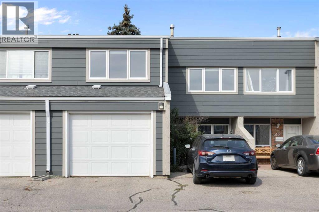 228 Theodore Place Nw Unit 43, Calgary, AB T2K 5S1