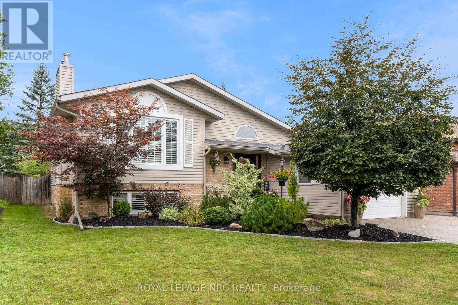 8 Stefanie Cres, Welland, ON L3C 6X9