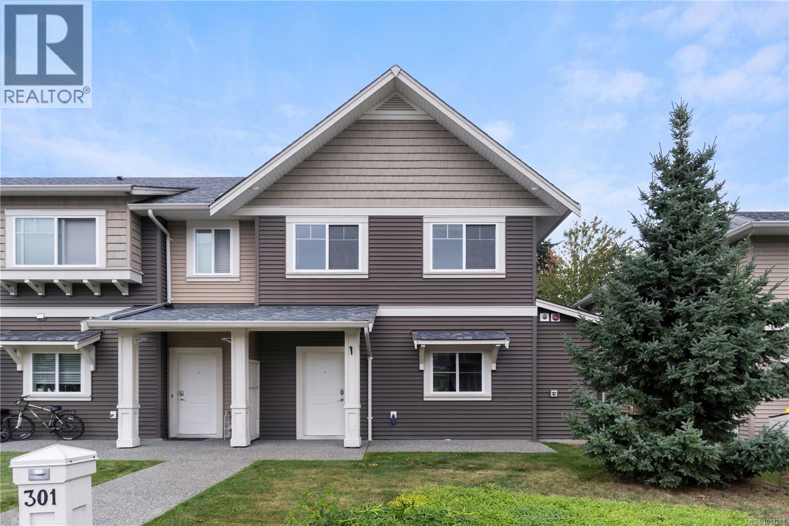 1675 Crescent View Dr Unit 301 Dr, Nanaimo, BC V9S 0A8