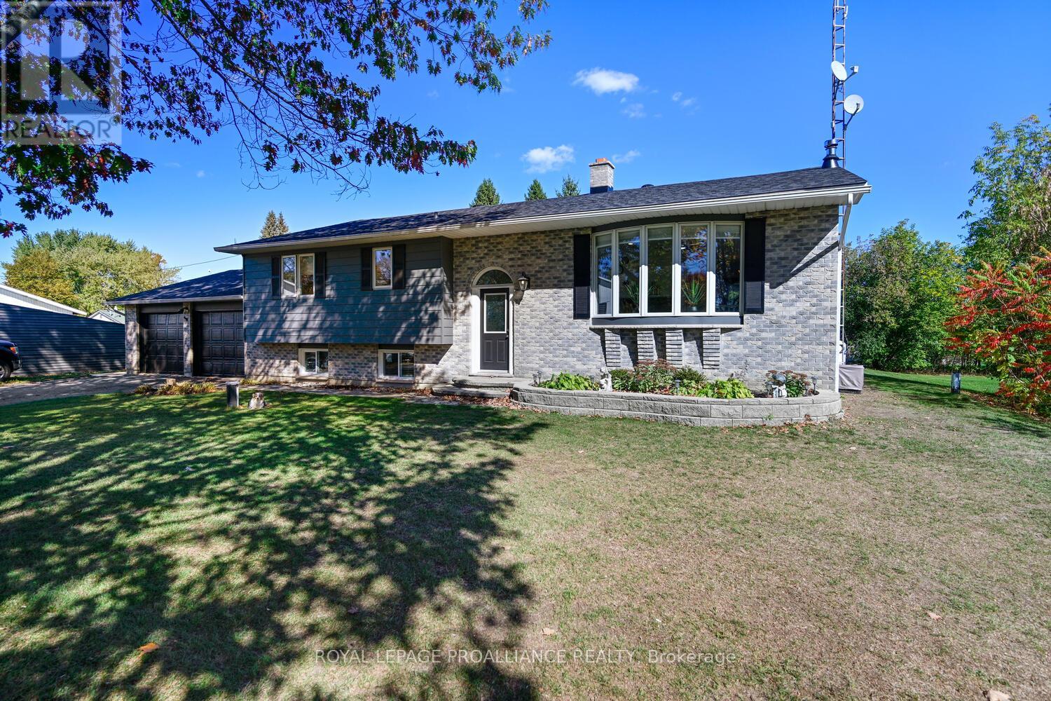 2597 N Campbell Rd, Augusta, ON K0E 1T0