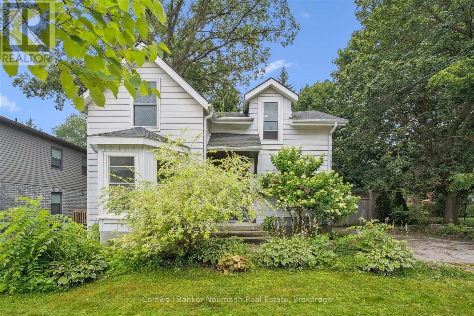 49 Dublin St S, Guelph, ON N1H 4M1