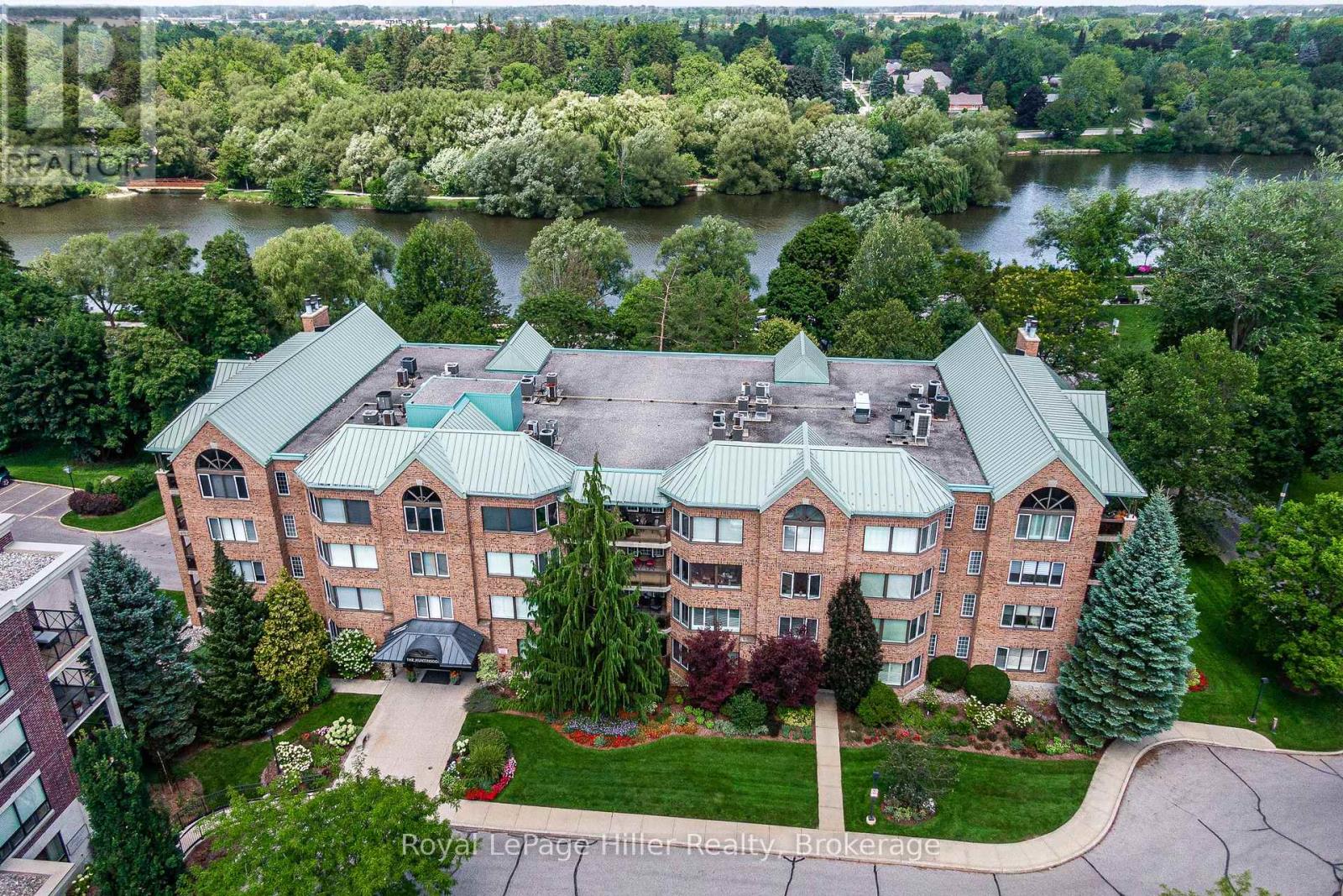 205 30 Front St, Stratford, ON N5A 7S3