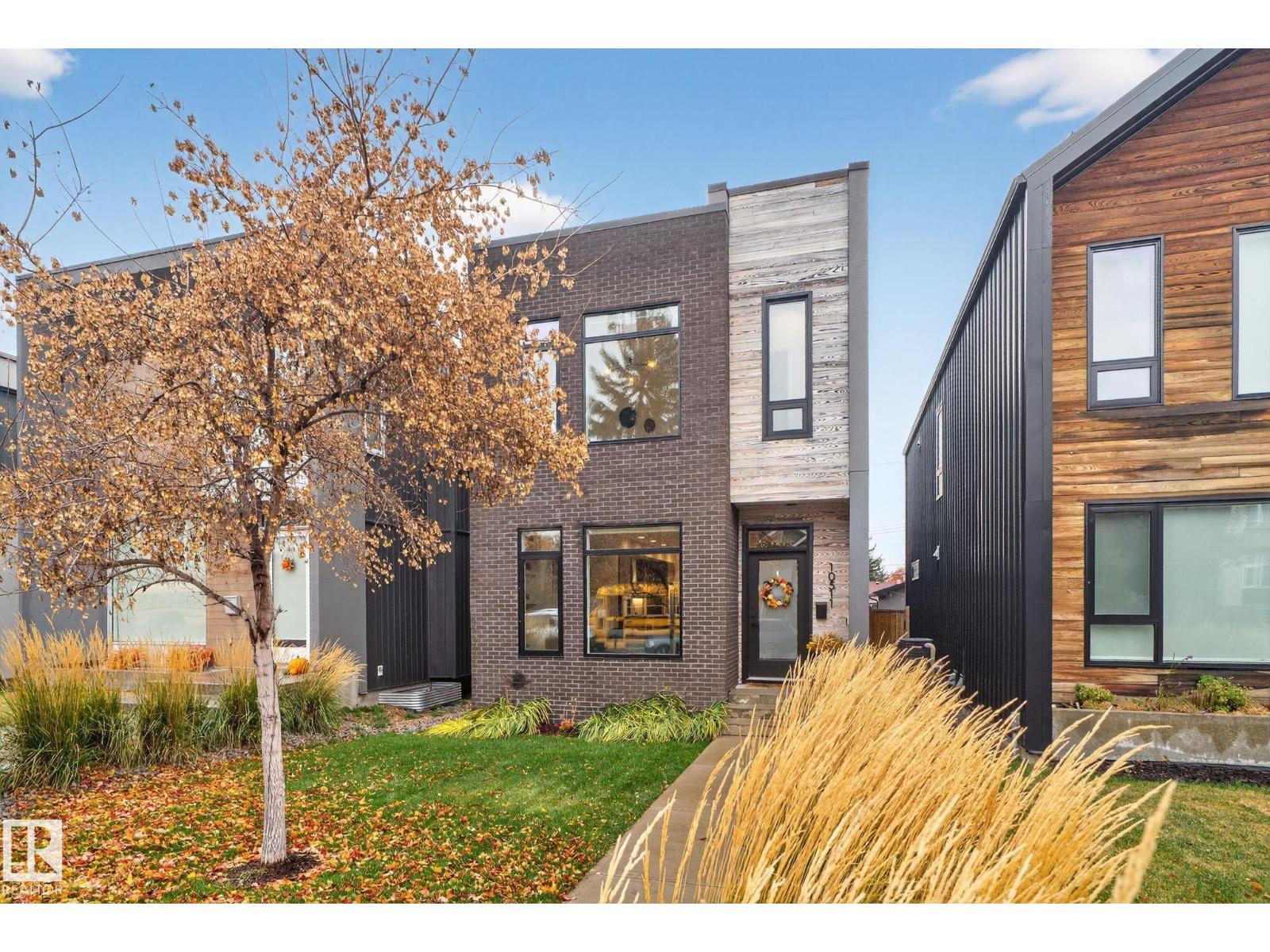 75 St Nw Unit 10511, Edmonton, AB T6A 2Z6