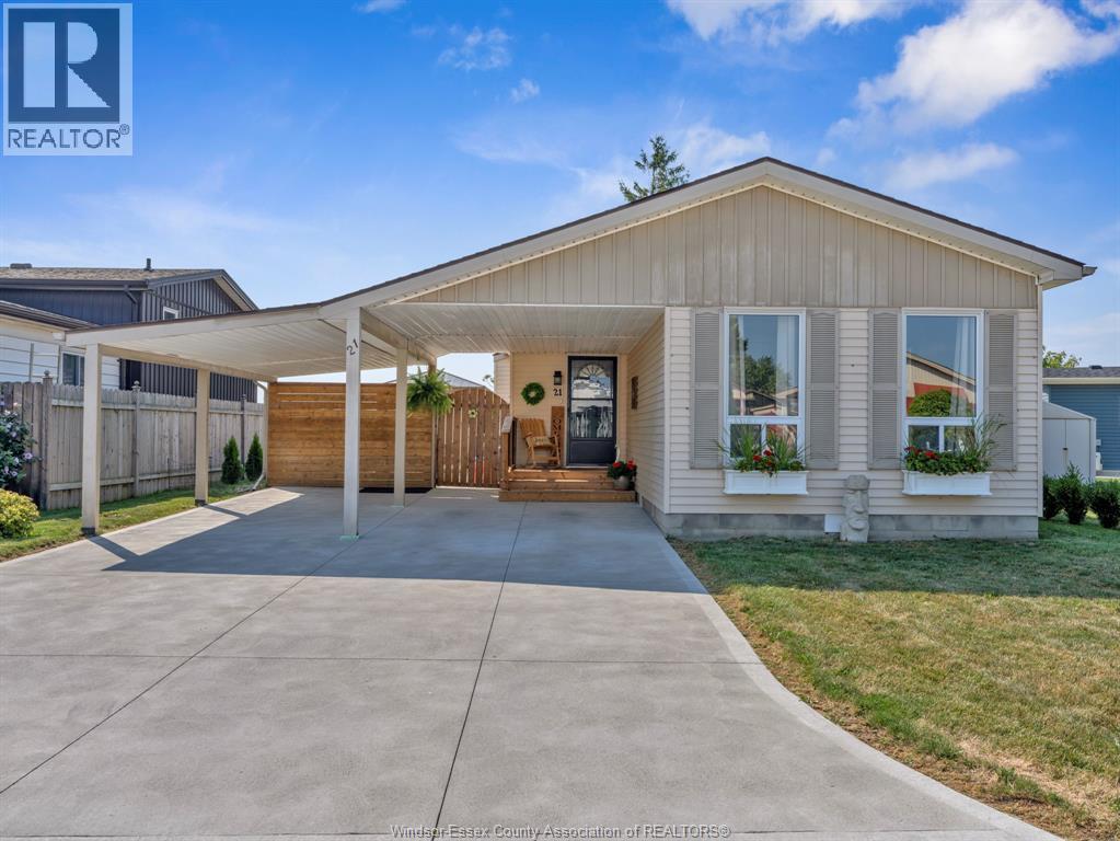 21 Willow, Essex, ON N0R 1J0