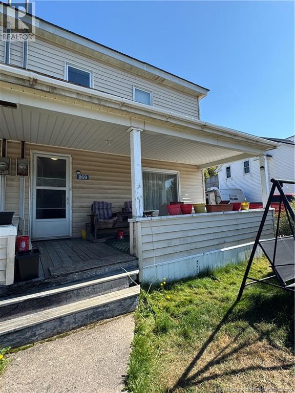 869 Main St, Blacks Harbour, NB E5H 1E5