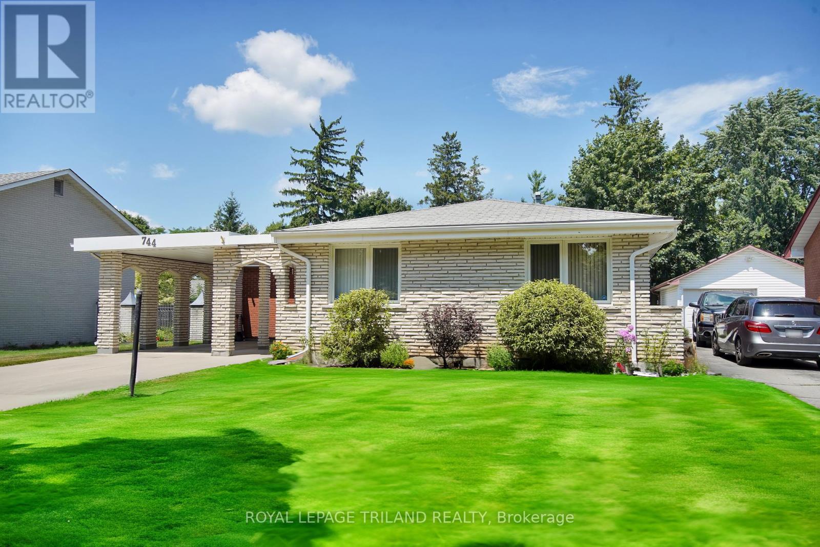 744 Dalkeith Ave, London, ON N5X 1R6