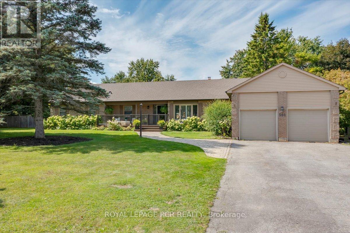 501 Samuel Harper Ct, East Gwillimbury, ON L0G 1M0