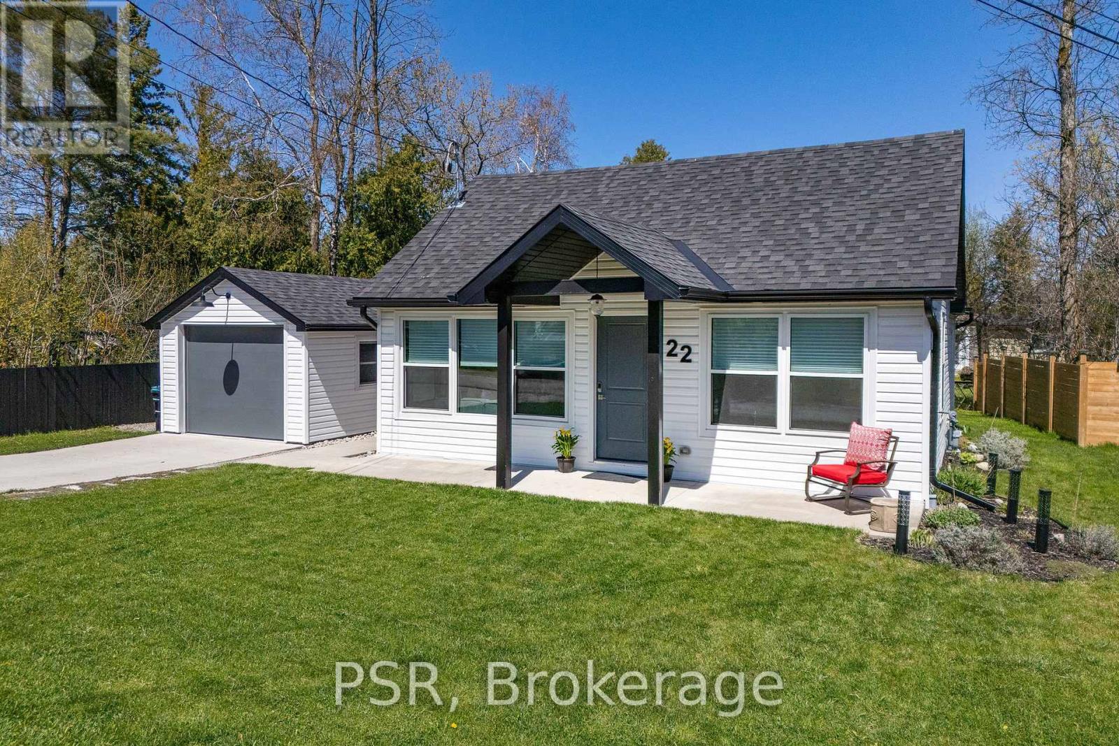 22 Jane St, Collingwood, ON L9Y 0X2