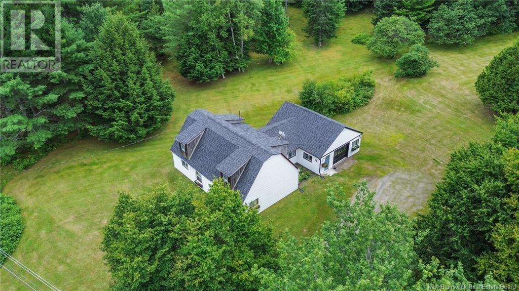 25 Fort Meductic Rd, Hay Settlement, NB E7N 2V4