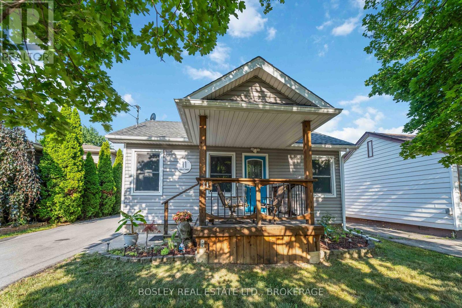 11 Keele St, St. Catharines Burleigh Hill, ON L2T 1M6