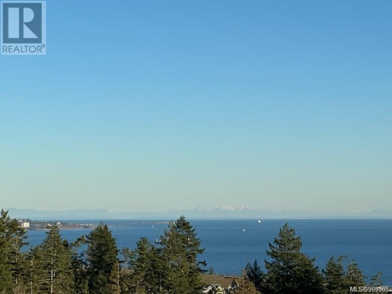 544 Windthrop Rd, Victoria, BC V9C 3B5