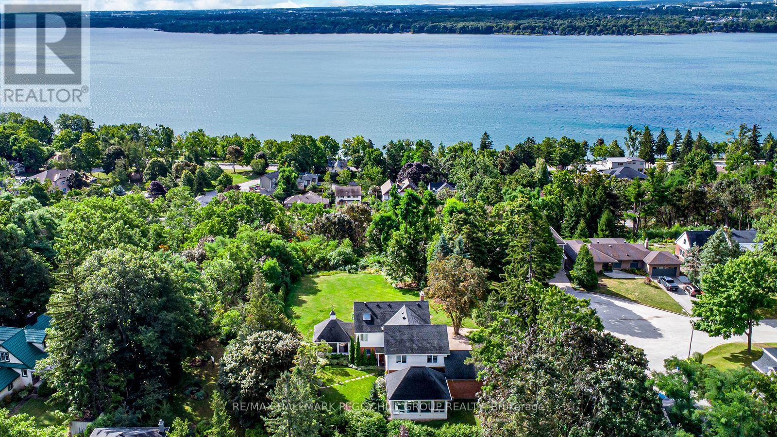 150 Collingwood St, Barrie, ON L4M 5M3