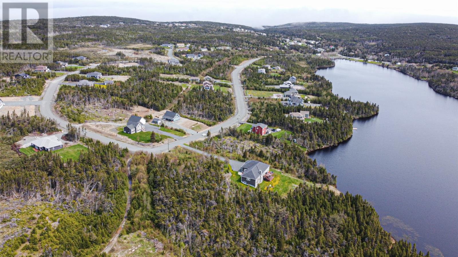 36-38 Vale Dr, Pouch Cove, NL A0A 3L0