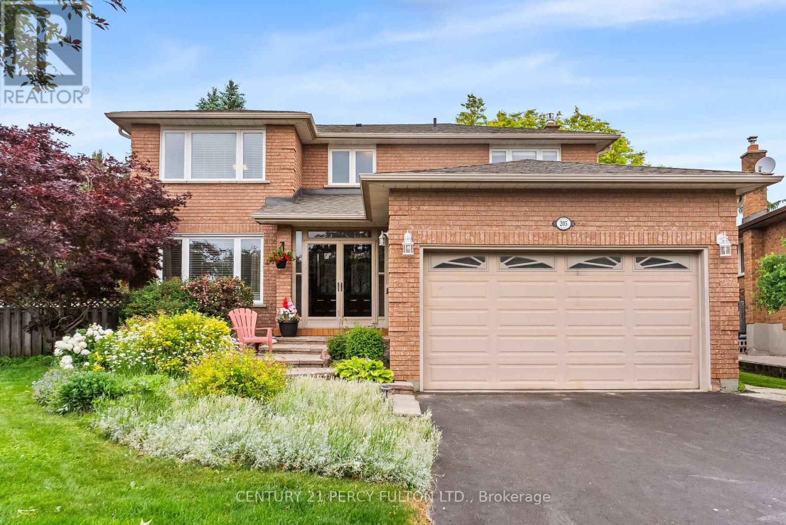 205 Gabrielle Mews, Whitchurch-Stouffville, ON L4A 5A4