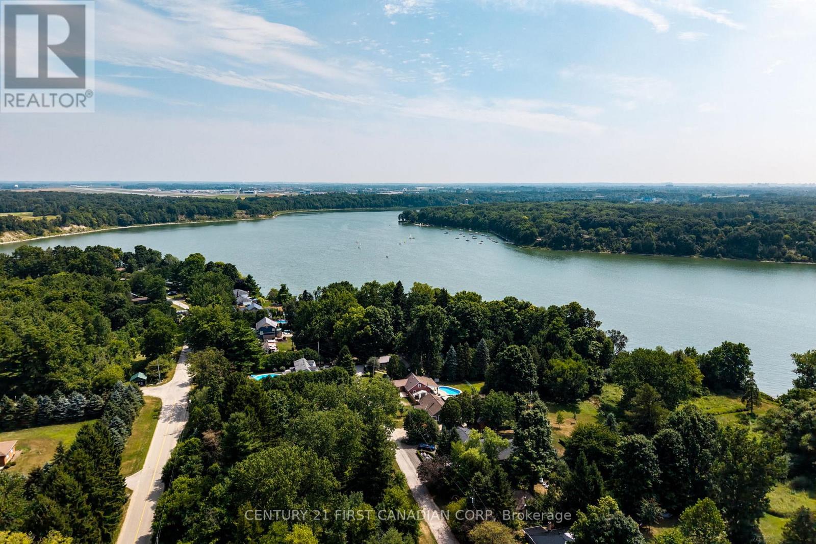 21084 Riverview Dr, Thames Centre, ON N0M 2P0