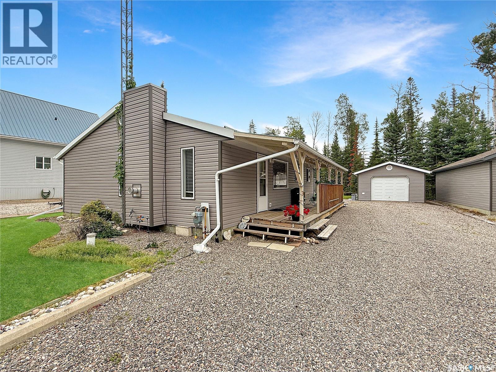 28 Andrews Ave, Candle Lake, SK S0J 3E0