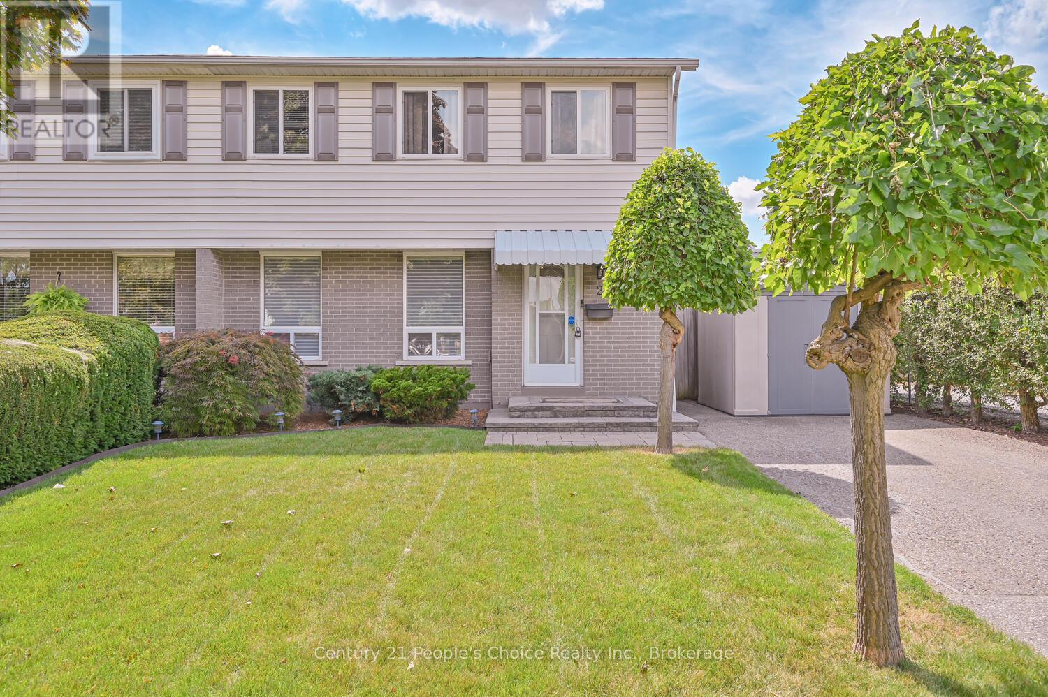 2 Fontaine Ct, Brampton, ON L6T 3J2