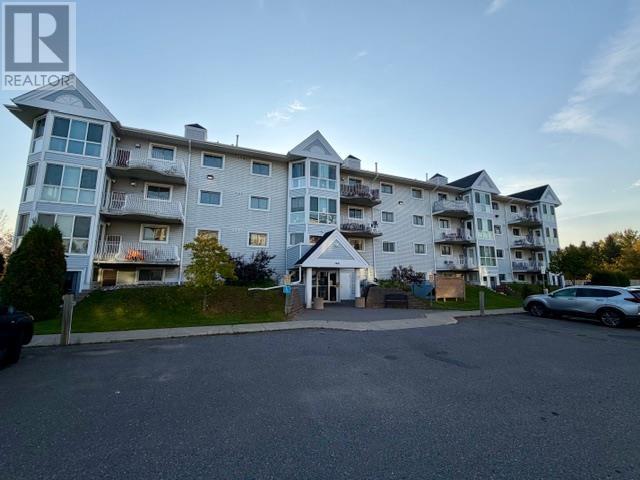 760 Gordon St Unit 102, Thunder Bay, ON P7E 6S1