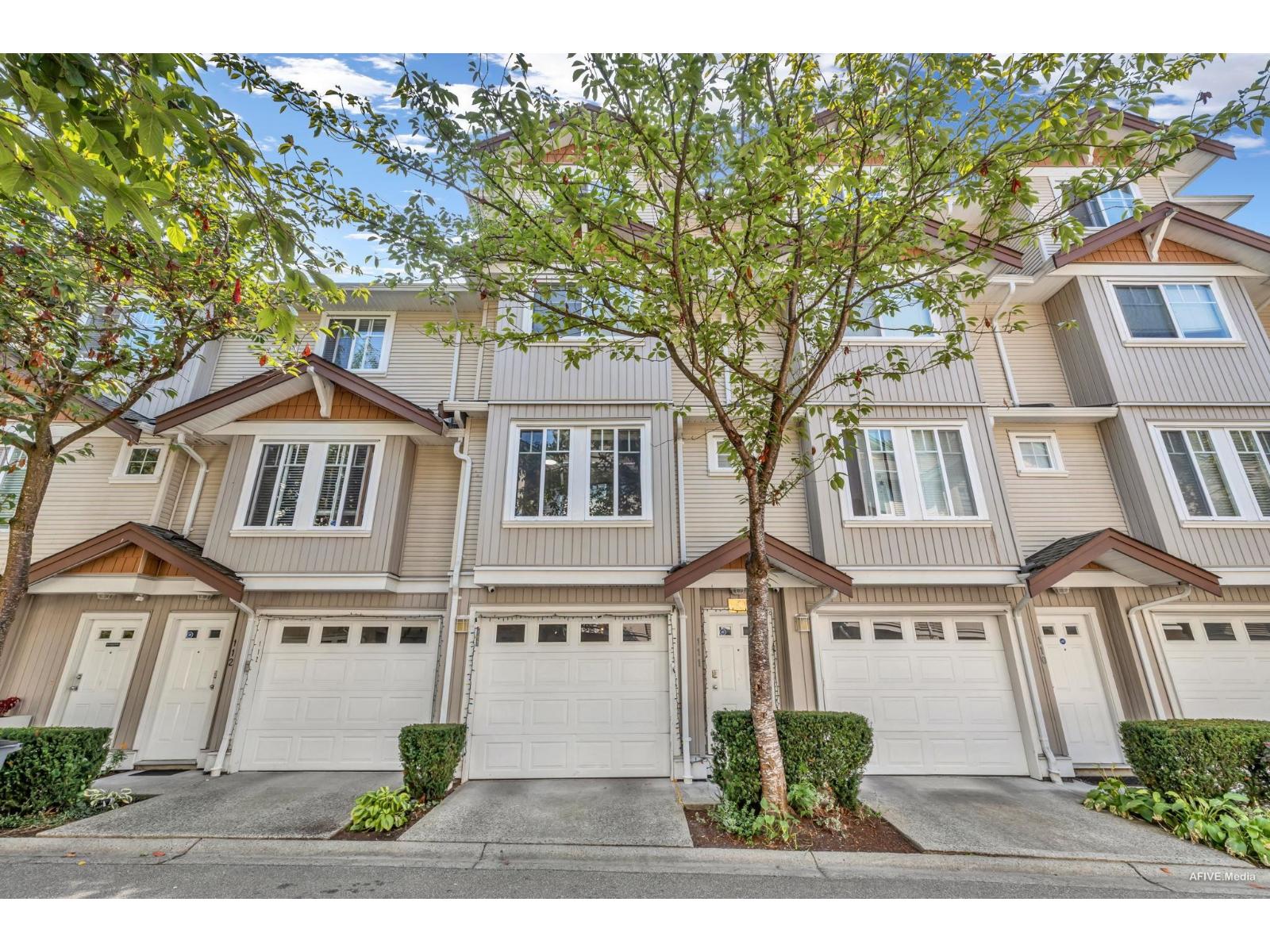 12711 64 Avenue Unit 111, Surrey, BC V3W 1X1