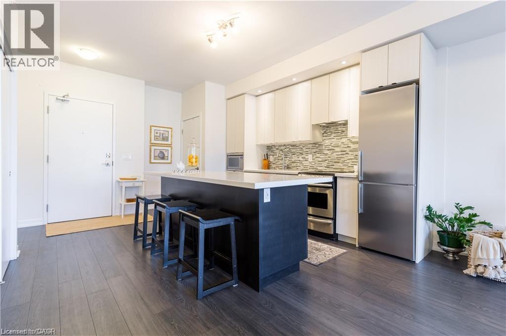 457 Plains Road E Unit 209, Burlington, ON L7T 0B8