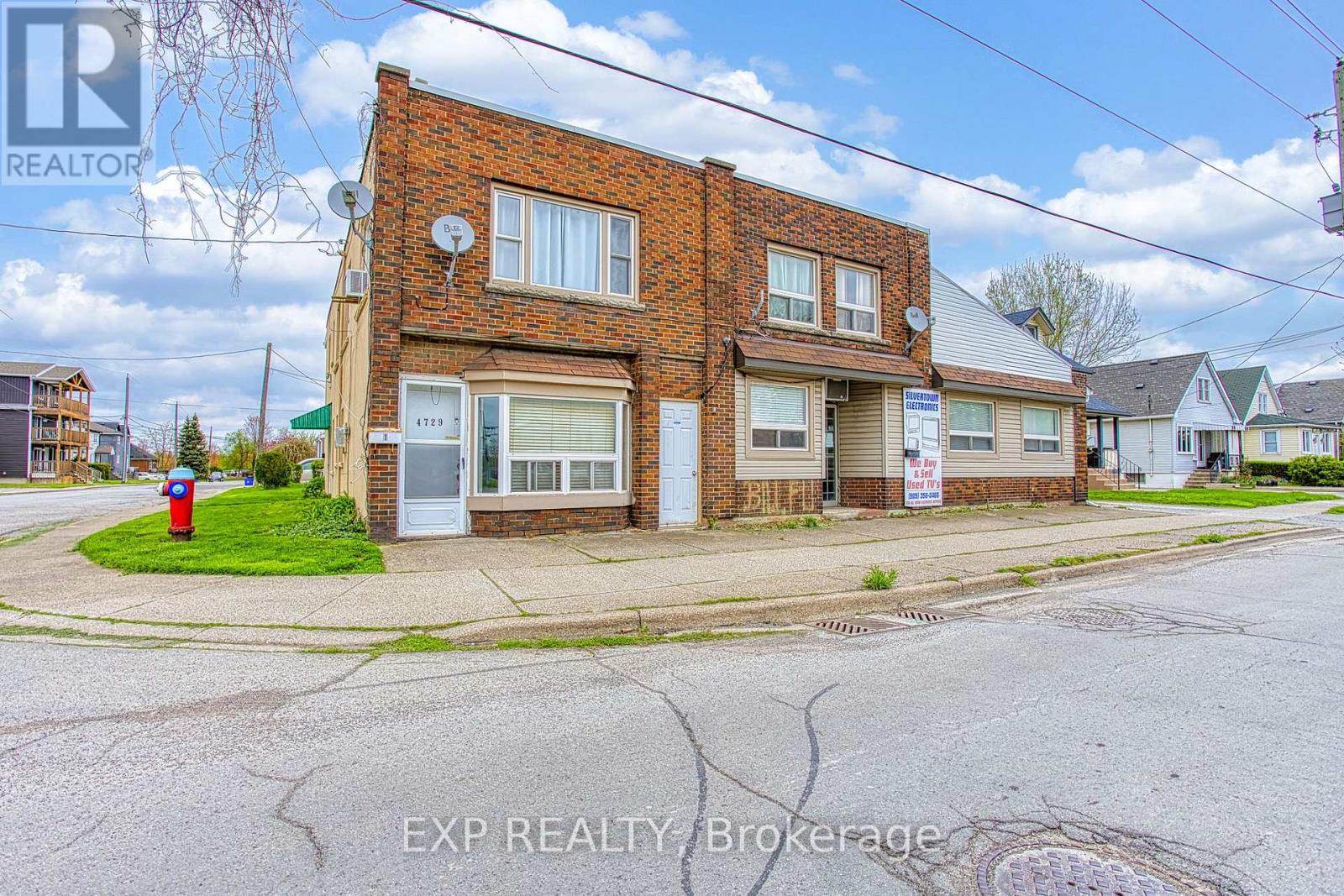 4727-4729 Ferguson St, Niagara Falls, ON L2E 2Z5