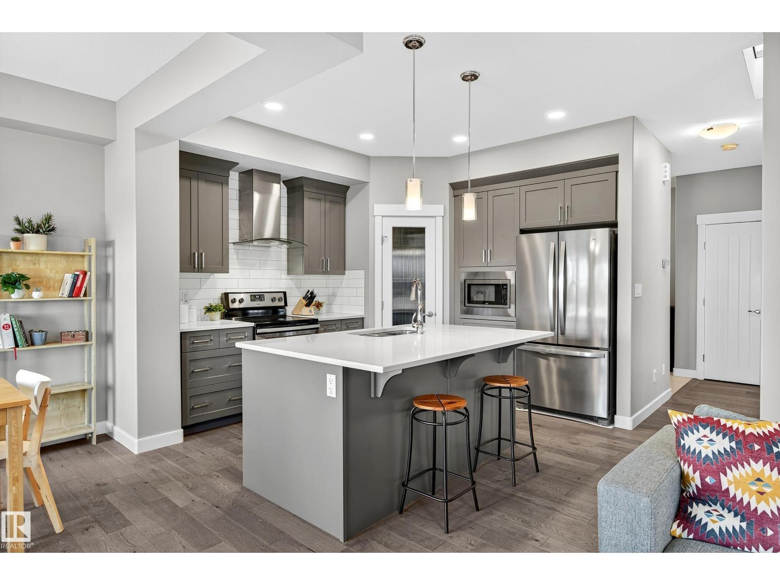 82 Av Nw Unit 22540, Edmonton, AB T5T 7G1