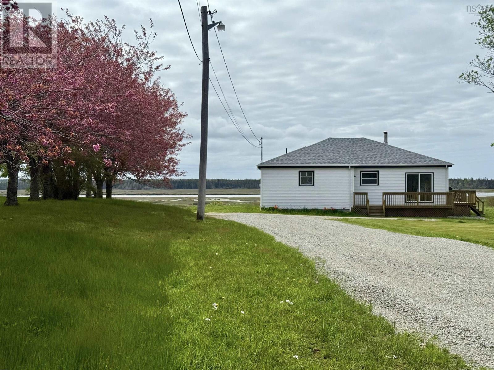 885 Chebogue Rd, Central Chebogue, NS B5A 5G1