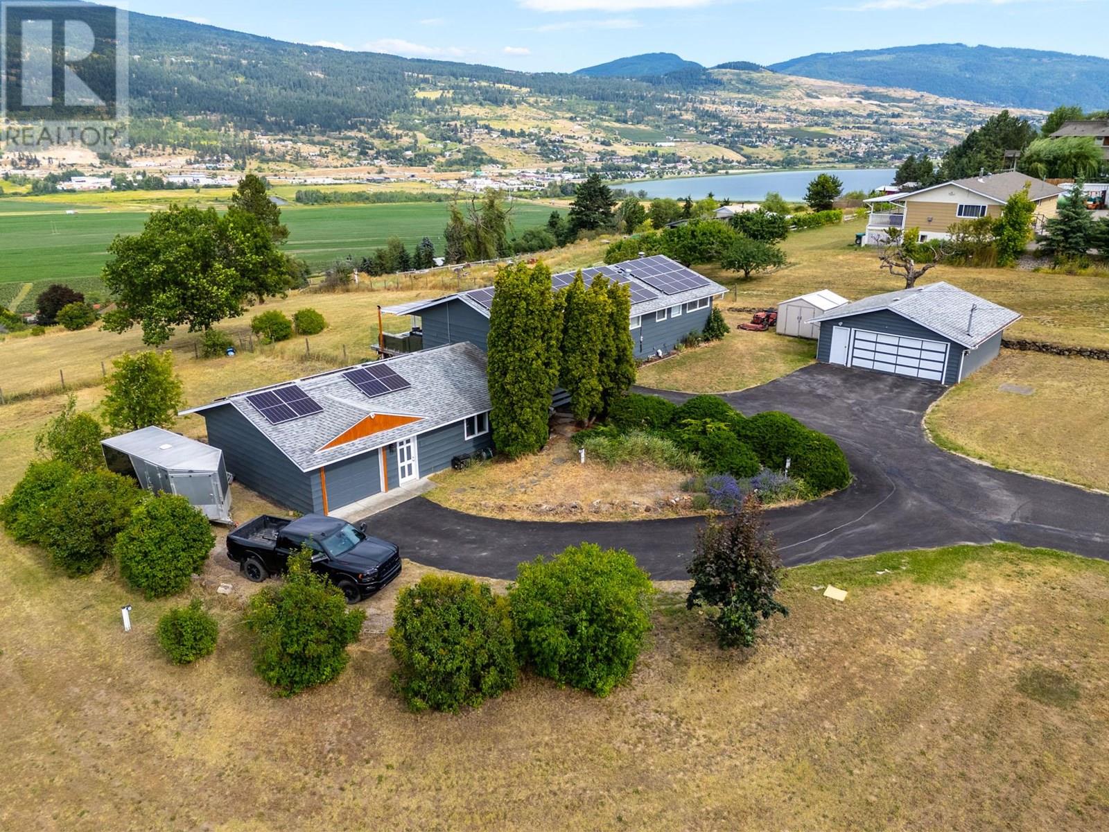 136 Stepping Stones Cres, Spallumcheen, BC V1H 1X2