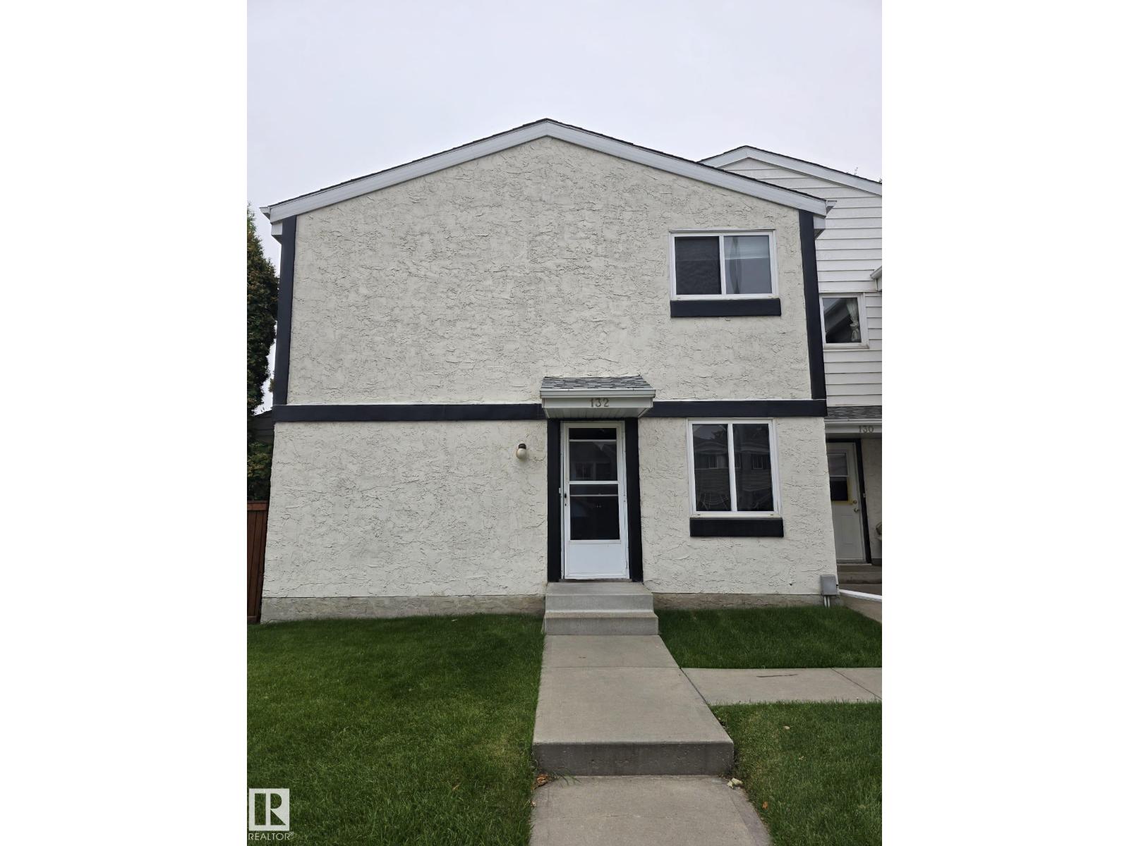 132 Primrose Gardens Gd NW, Edmonton, AB T5T 0R1