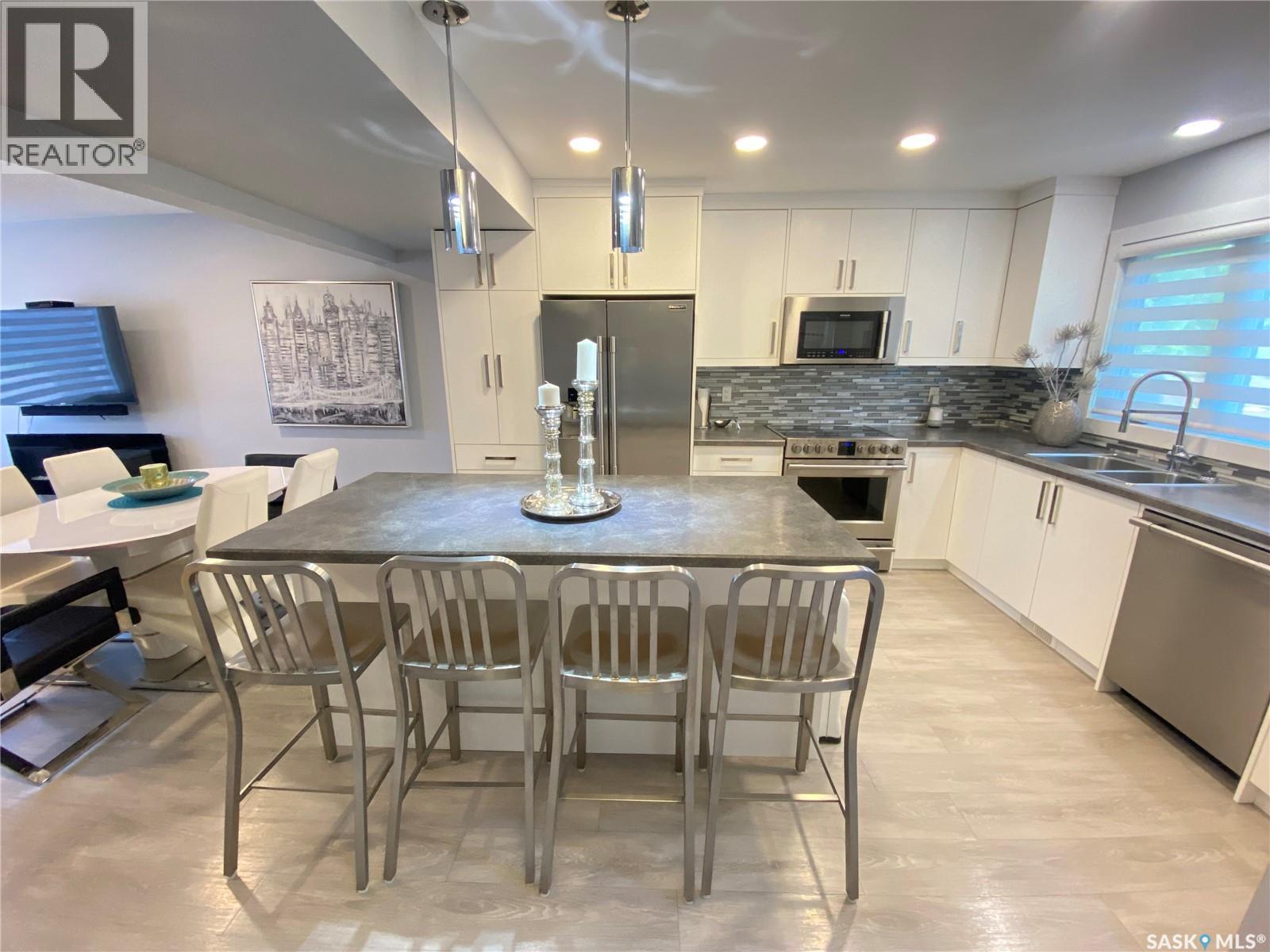 7 Calwood Cres, Yorkton, SK S3N 2T5