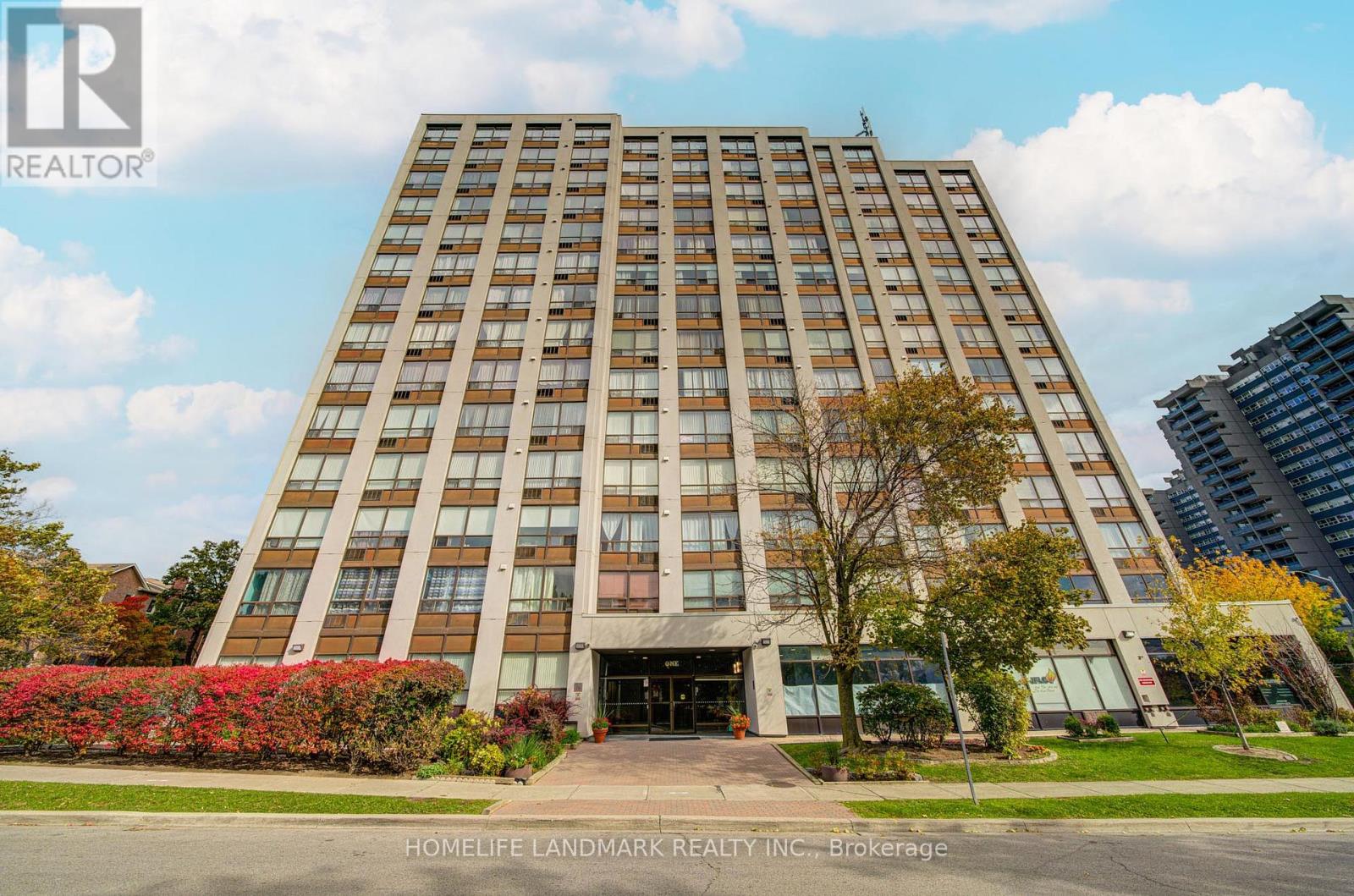 303 1 Reidmount Ave, Toronto, ON M1S 4V3