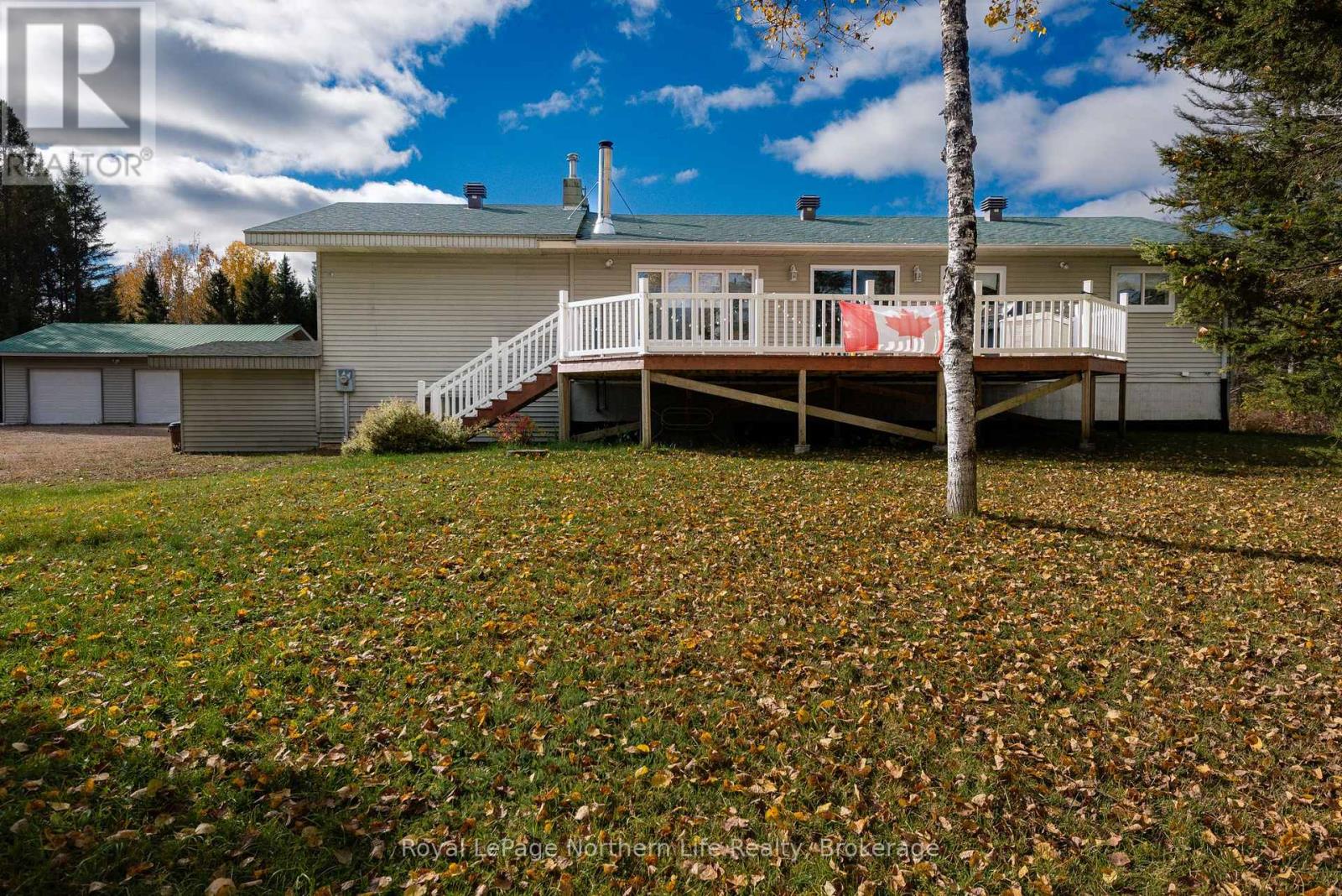 809 Cameron Rd, Papineau-Cameron, ON P0H 1V0