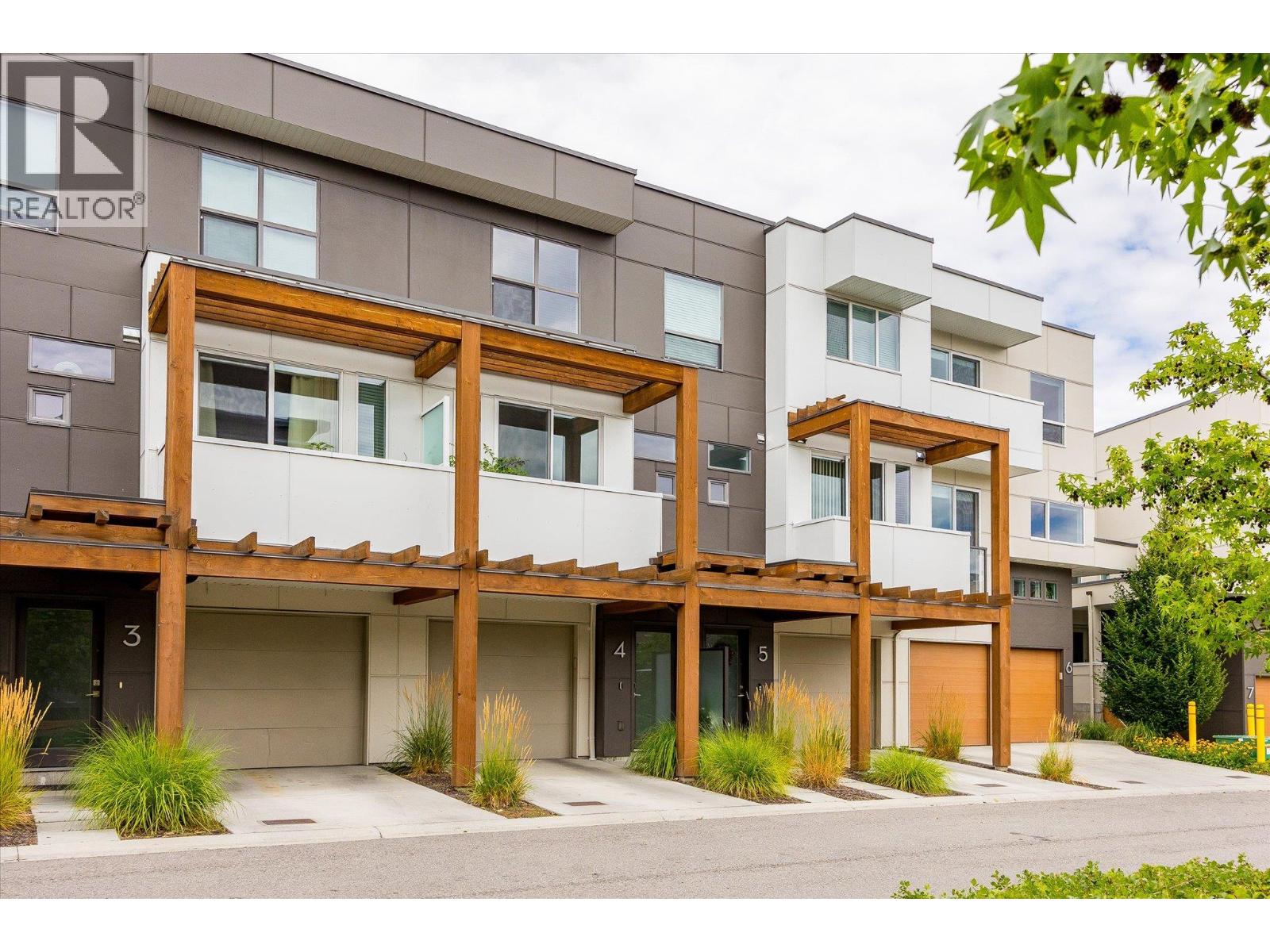 720 Valley Road Unit 4, Kelowna, BC V1V 0E1