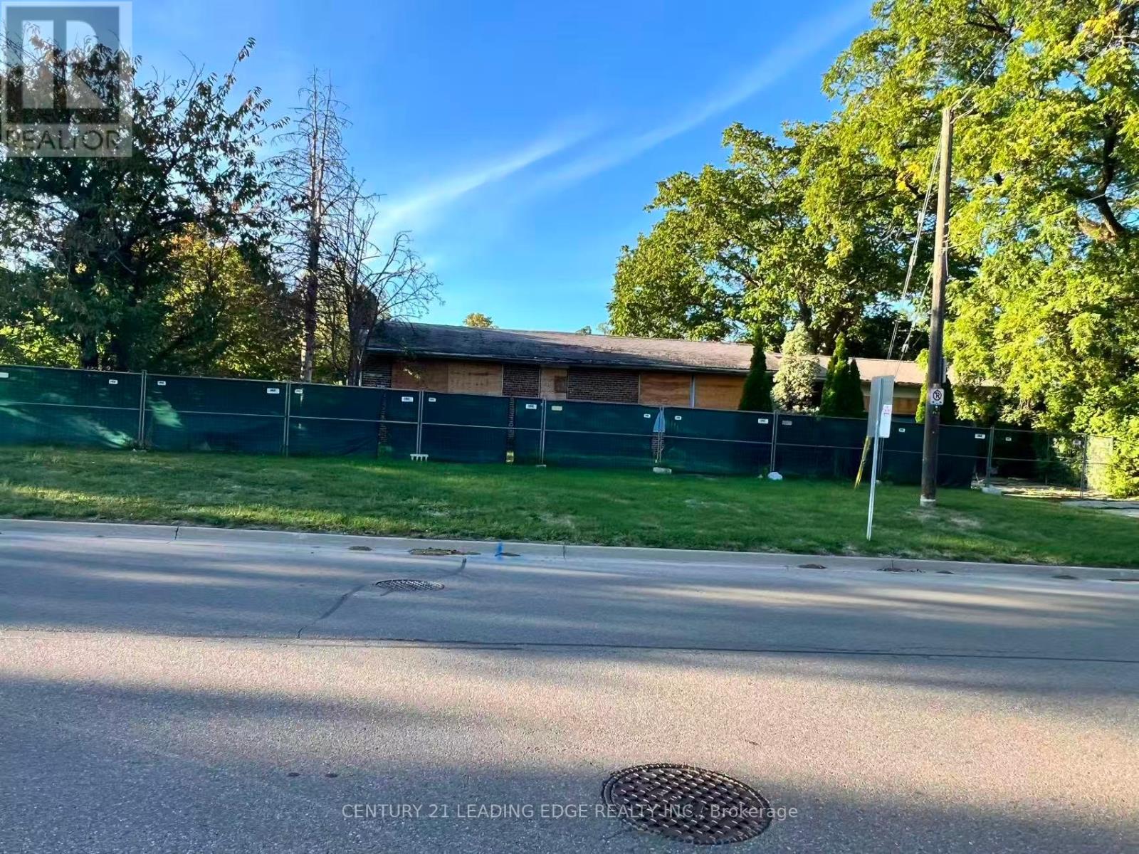 329 Mill St, Richmond Hill, ON L4C 4B6