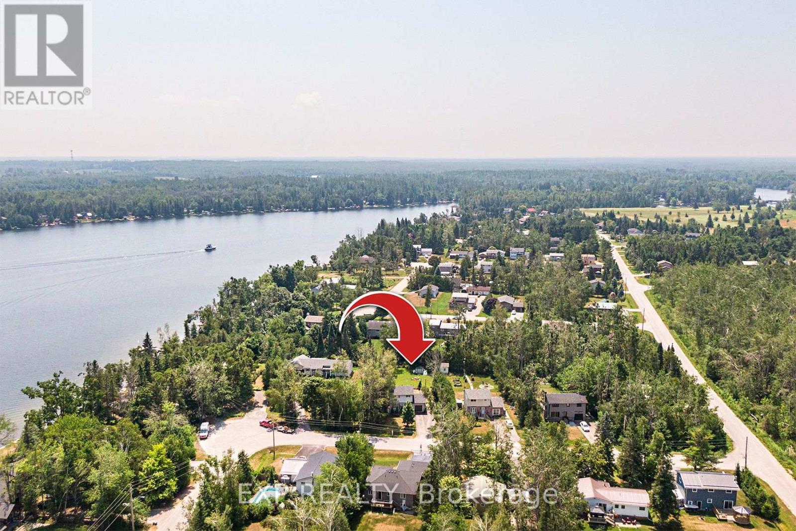 8 Pinewood Blvd, Kawartha Lakes, ON K0M 1B0