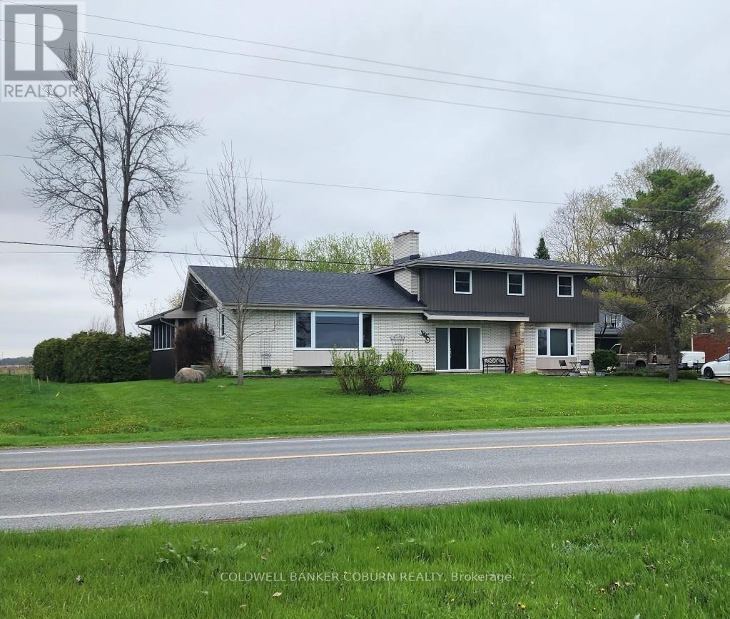 11391 Lakeshore Dr, South Dundas, ON K0E 1K0