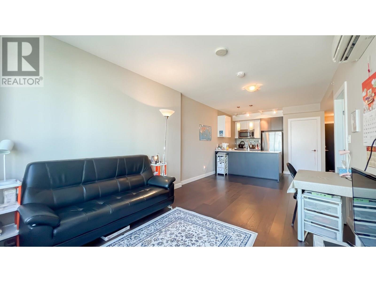 6971 Elmbridge Way Unit 601, Richmond, BC V7C 0A5