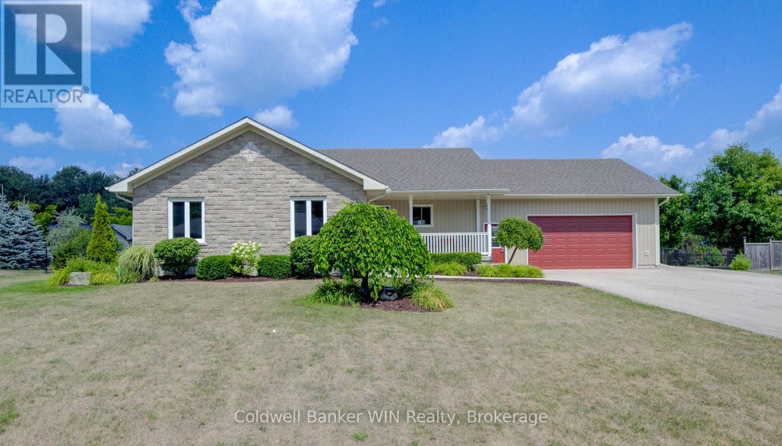 22 Regency Dr, Minto, ON N0G 1M0