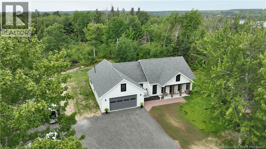 4 Riverview Ave, Miramichi, NB E1N 3J9