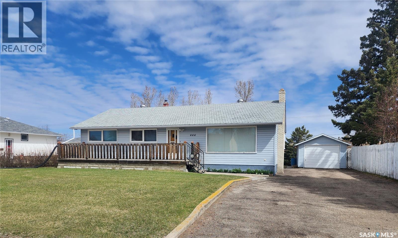 444 10 Avenue West, Melville, SK S0A 2P0