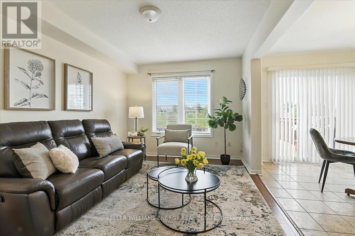 155 Lady May Dr, Whitby, ON L1R 3M4