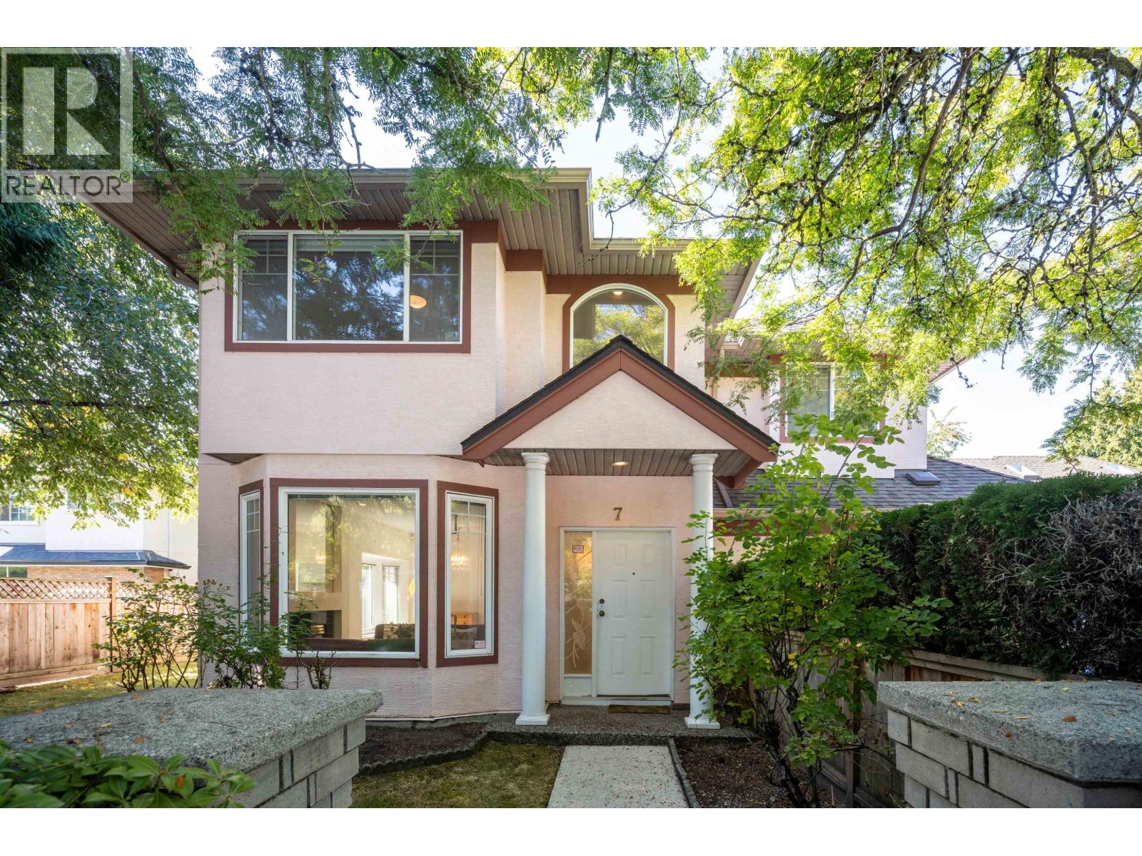7651 Moffatt Road Unit 7, Richmond, BC V6Y 1X9