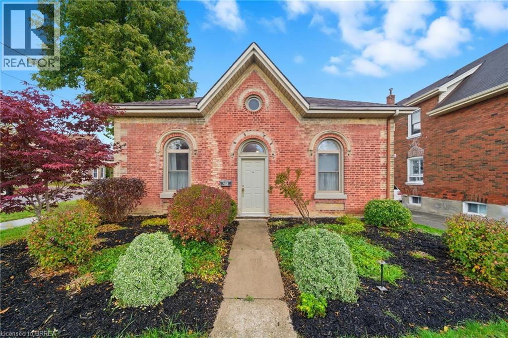 89 Murray St, Brantford, ON N3S 5P1