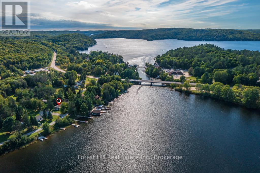 1076 Harvey Ave, Algonquin Highlands, ON P0A 1E0